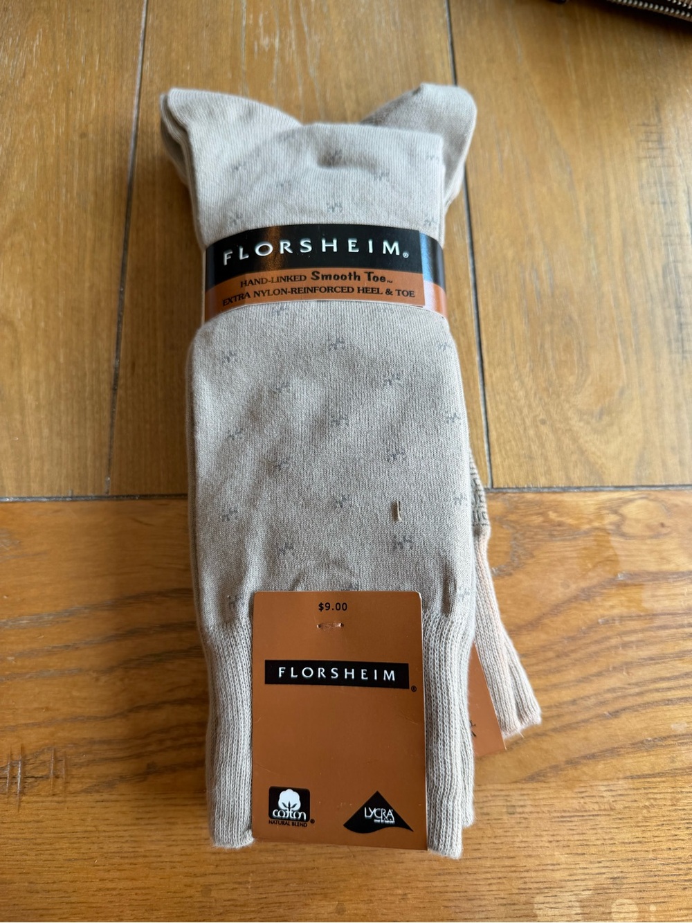 Florsheim Men's Light Beige Smooth Toe Dress Sock bundle